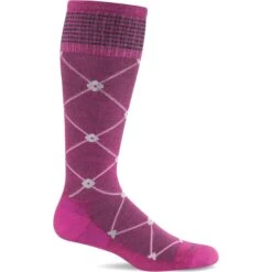Sockwell Womens Elevation Firm Compression Knee High Socks -Baffin Store SW4W Elevation Raspberry530 WEB